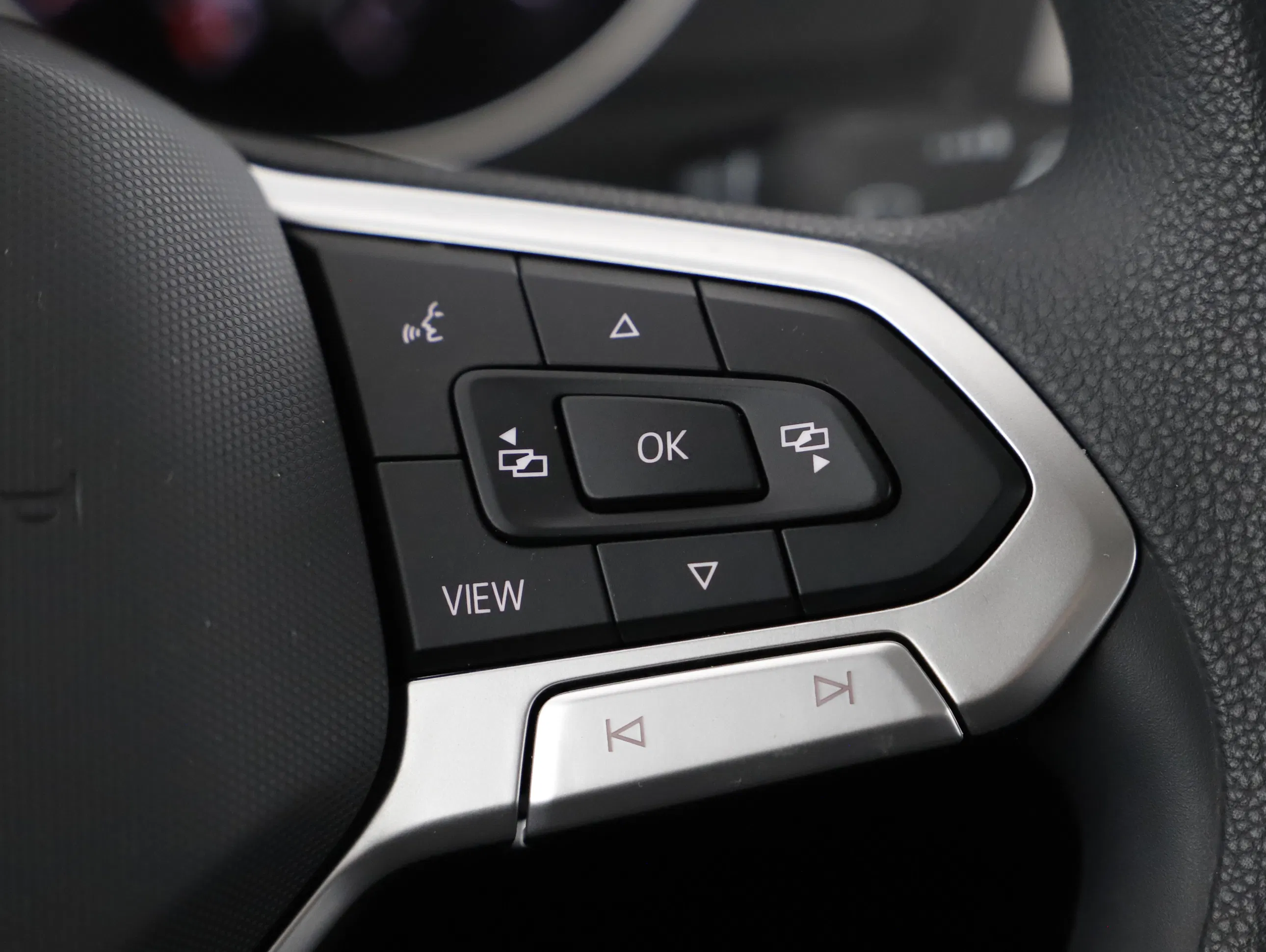 VW Passat Variant 2.0 TDI BMT | Bild 19 von 31