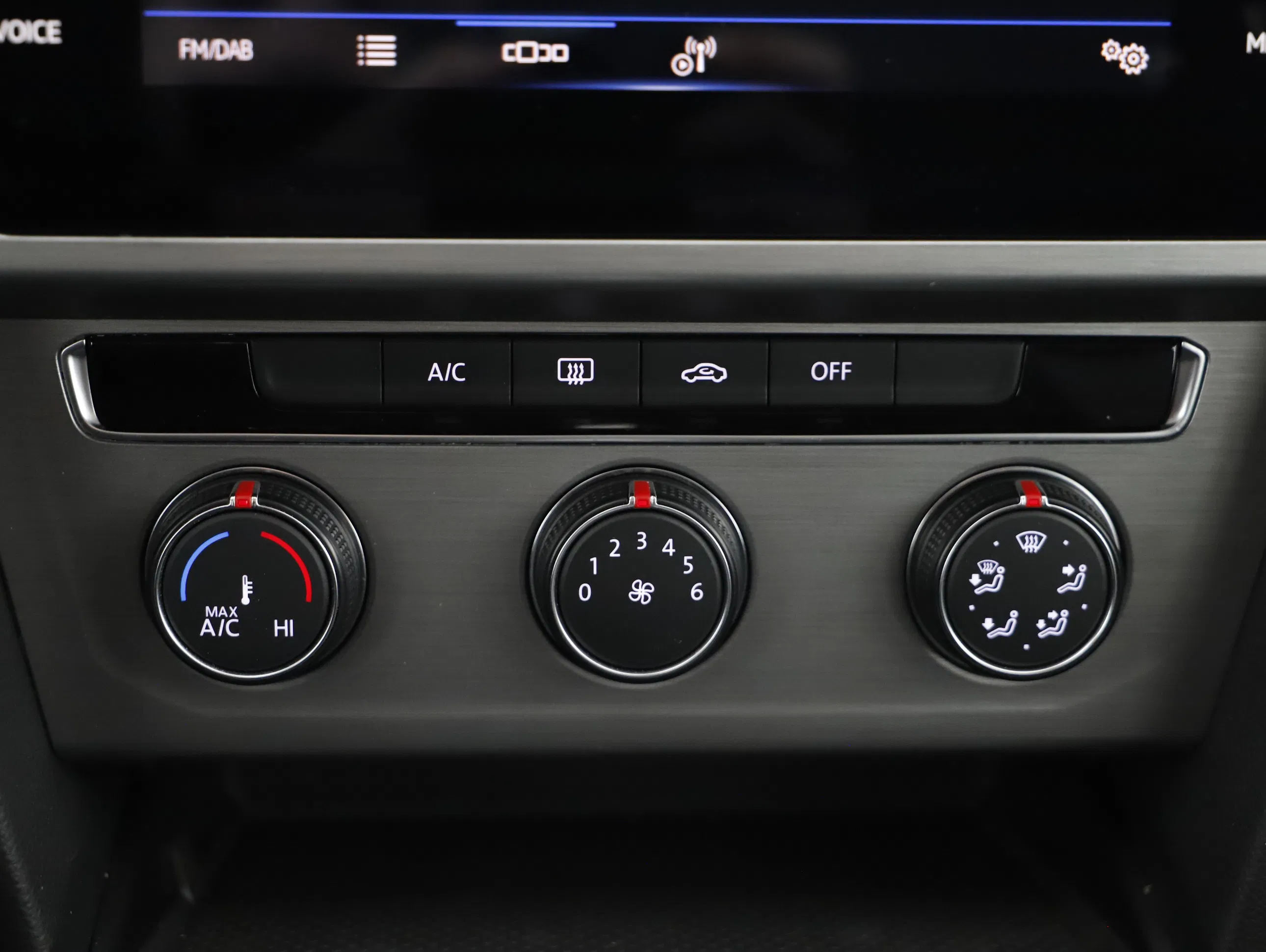 VW Passat Variant 2.0 TDI BMT | Bild 23 von 31