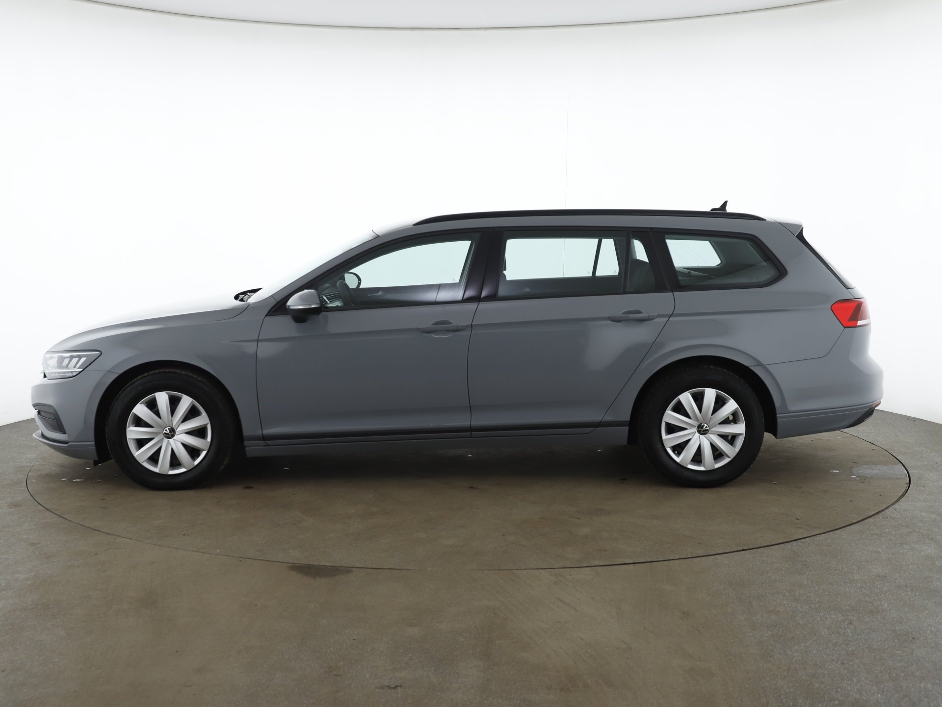 VW Passat Variant 2.0 TDI BMT | Bild 9 von 31