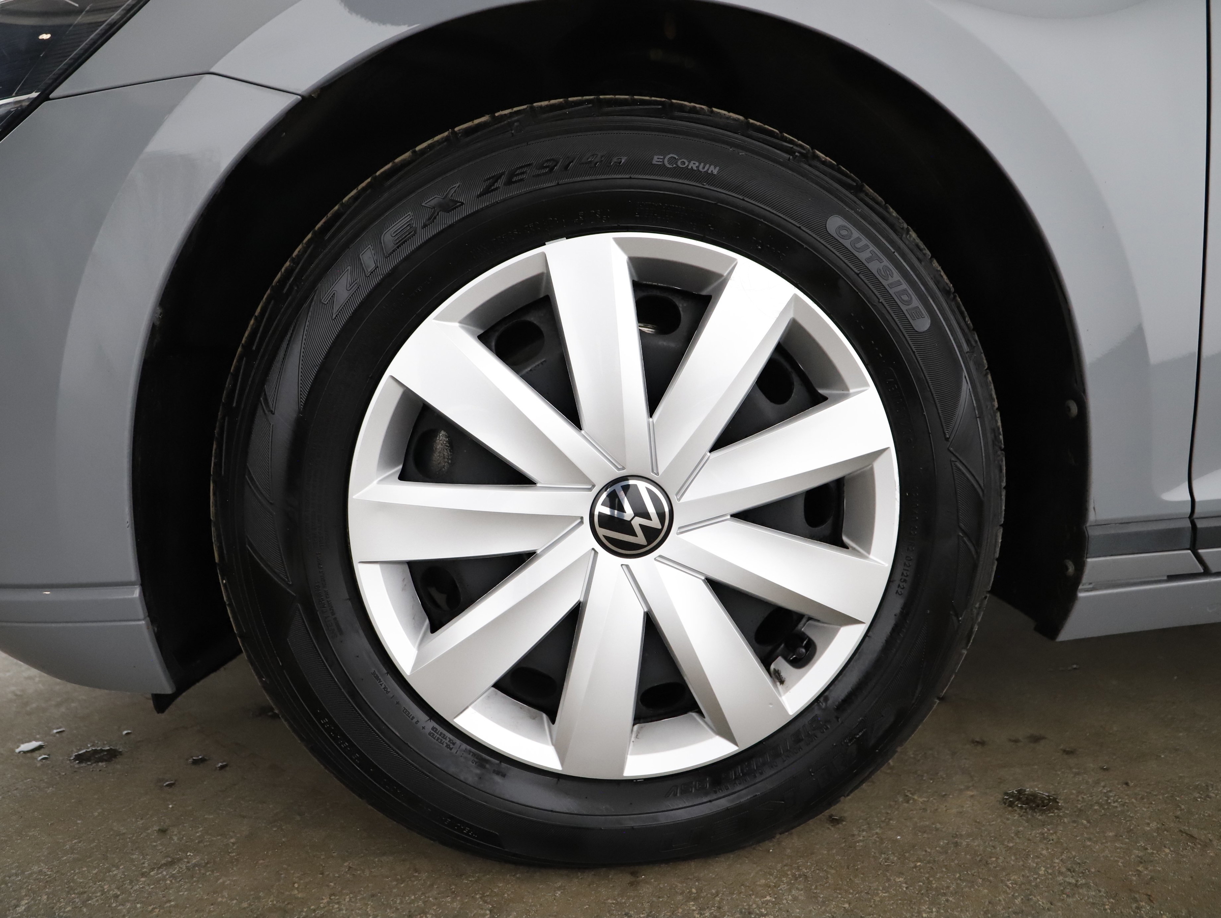 VW Passat Variant 2.0 TDI BMT | Bild 10 von 31