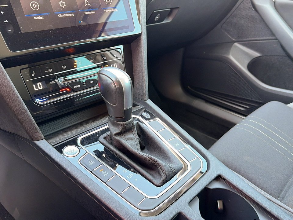 VW Passat Variant 2.0 TDI 4Motion BMT Alltrack | Bild 17 von 23