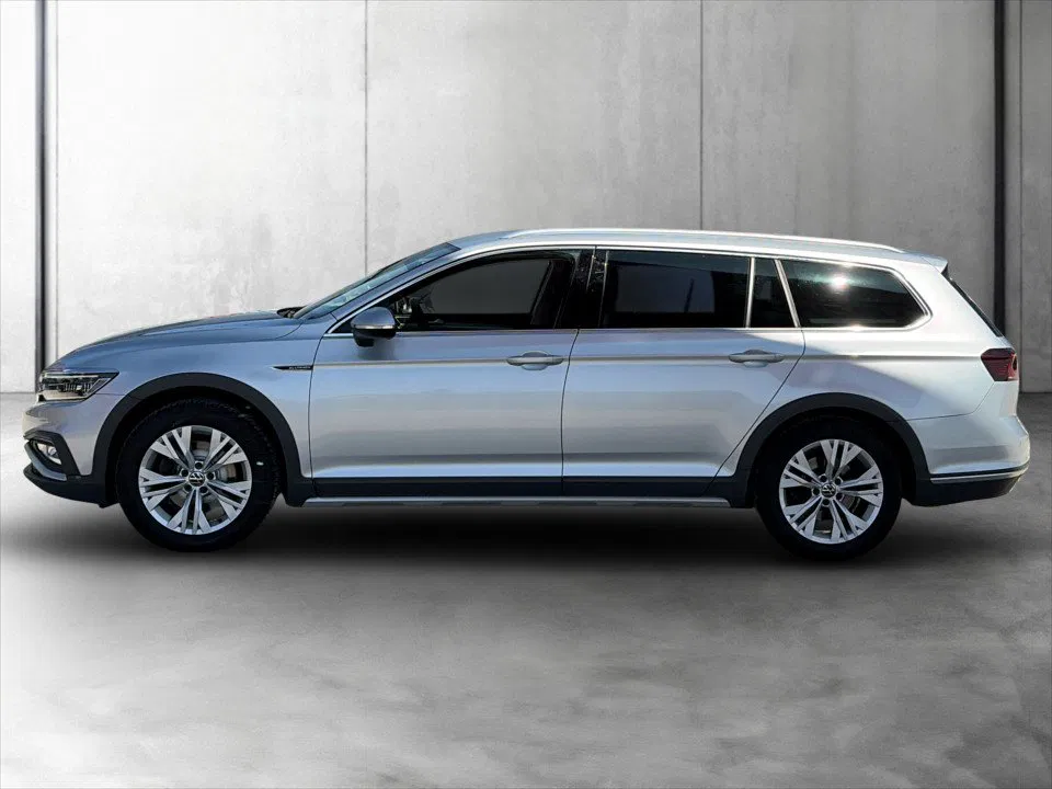 VW Passat Variant 2.0 TDI 4Motion BMT Alltrack | Bild 3 von 23
