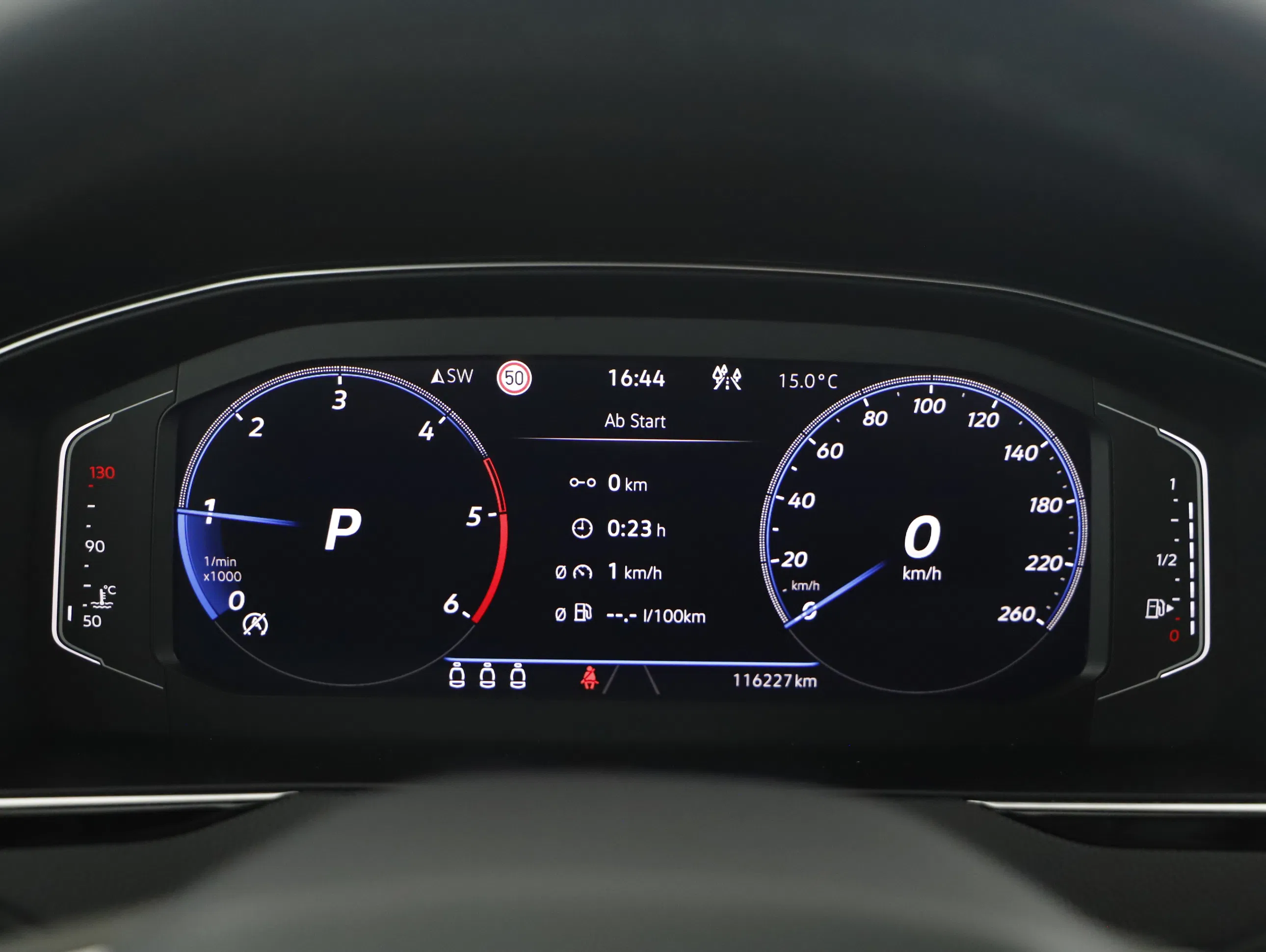 VW Passat Variant 2.0 TDI 4Motion BMT Alltrack | Bild 6 von 7