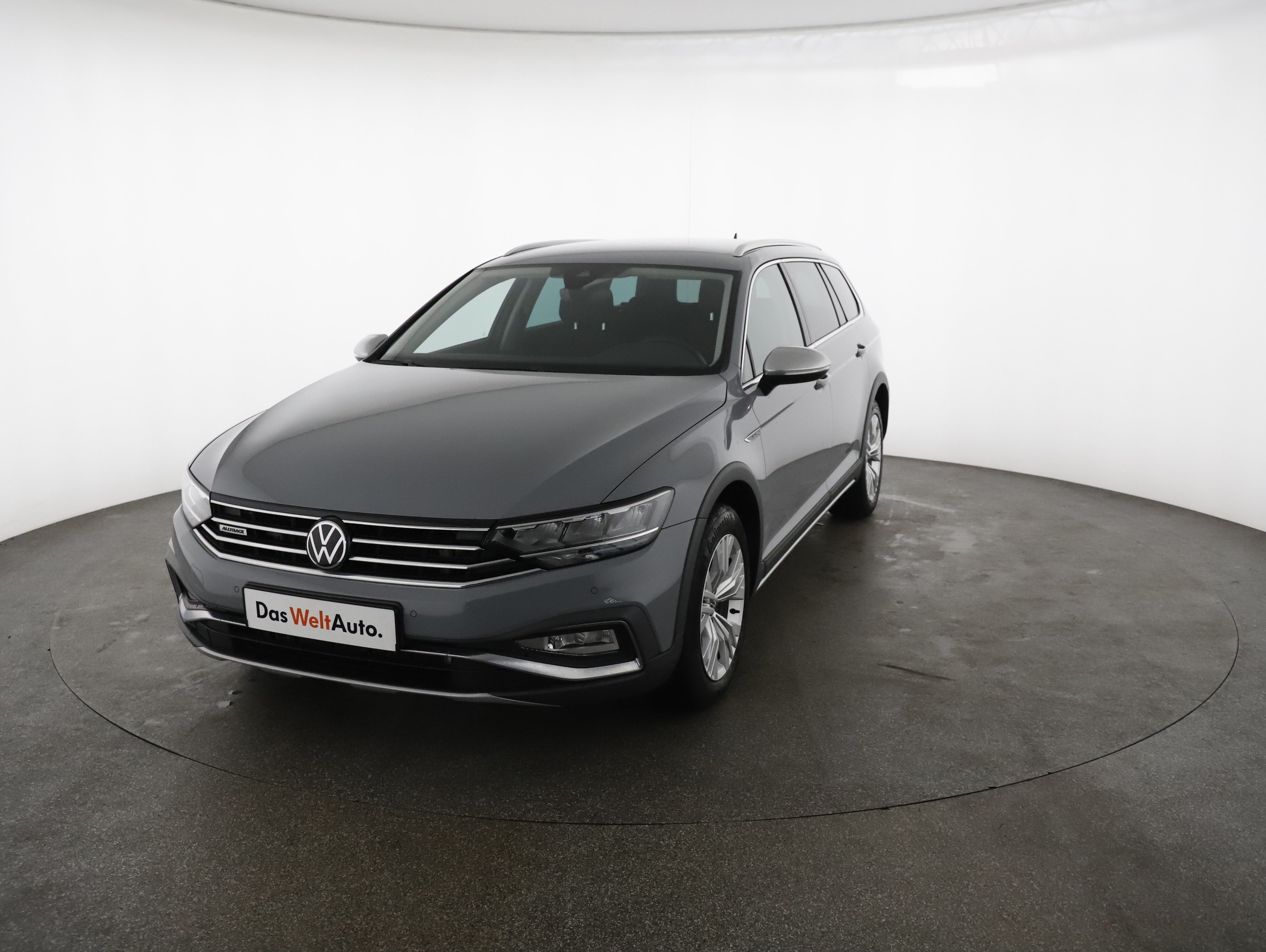 VW Passat Variant 2.0 TDI 4Motion BMT  Alltrack | Bild 2 von 25