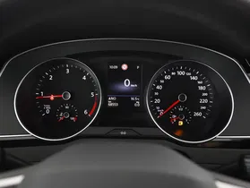 VW Passat Variant 2.0 TDI 4Motion BMT Alltrack | Thumbnail 11 von 25
