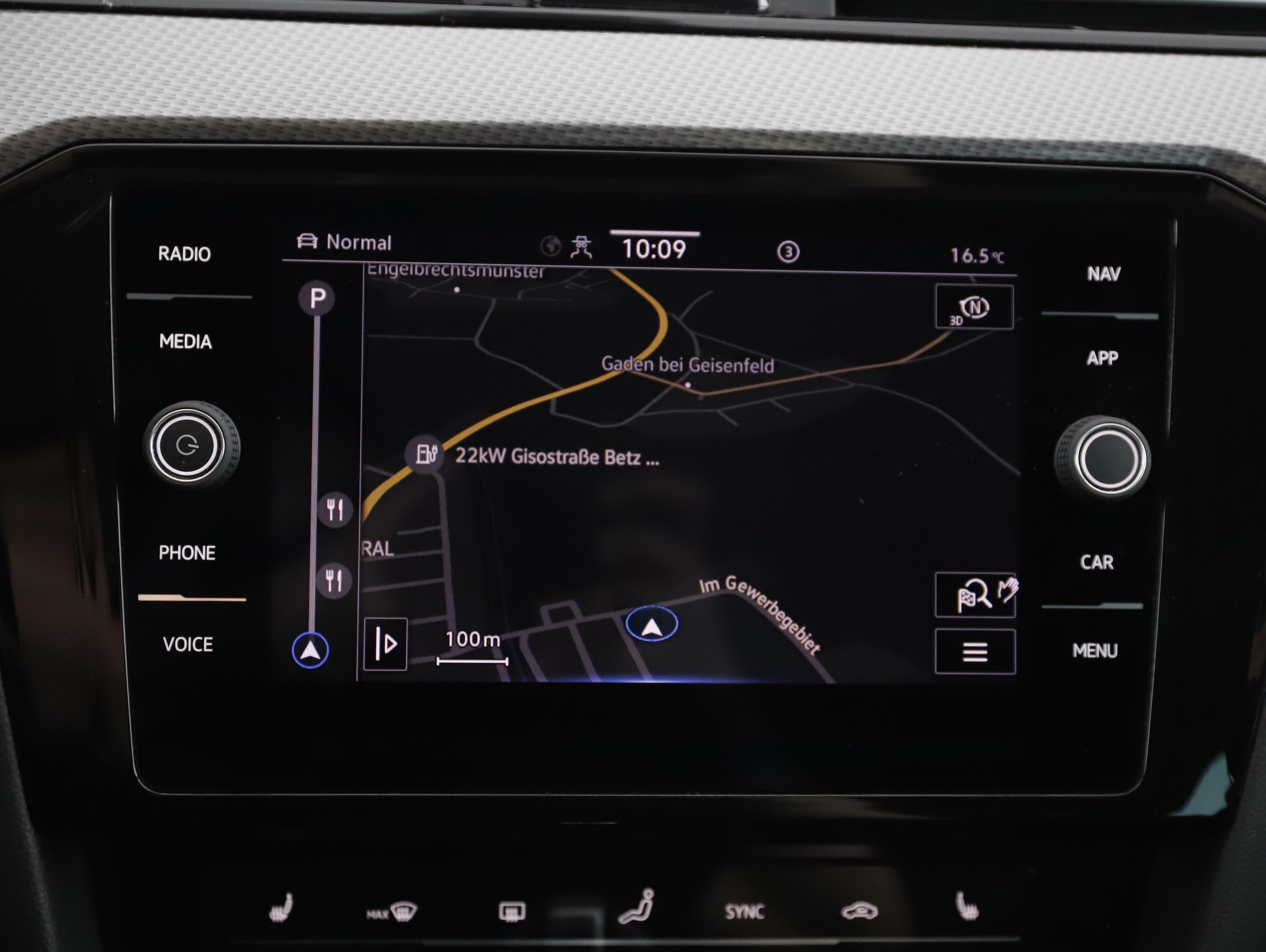 VW Passat Variant 2.0 TDI 4Motion BMT  Alltrack | Bild 15 von 25