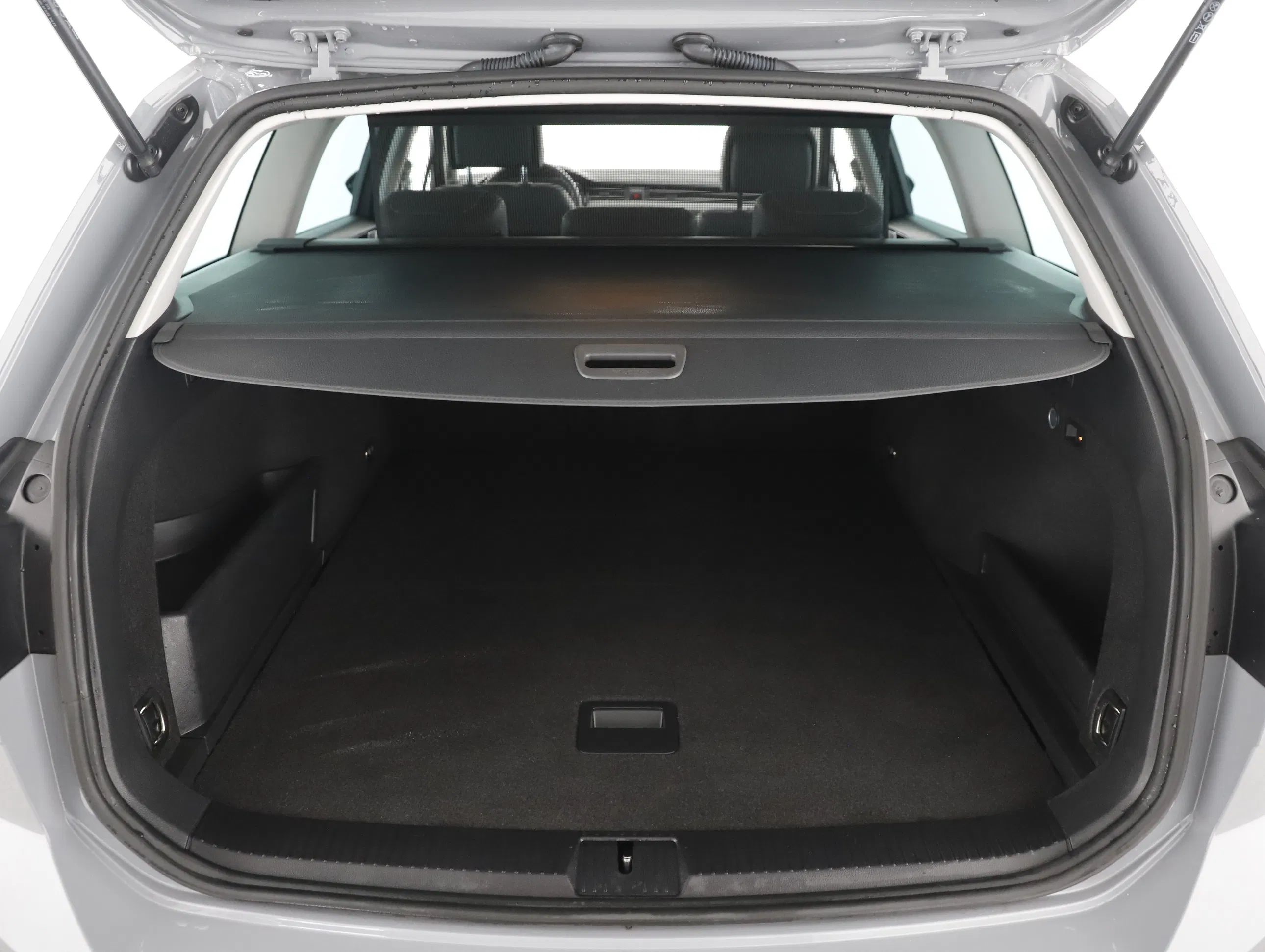 VW Passat Variant 2.0 TDI 4Motion BMT Alltrack | Bild 20 von 25