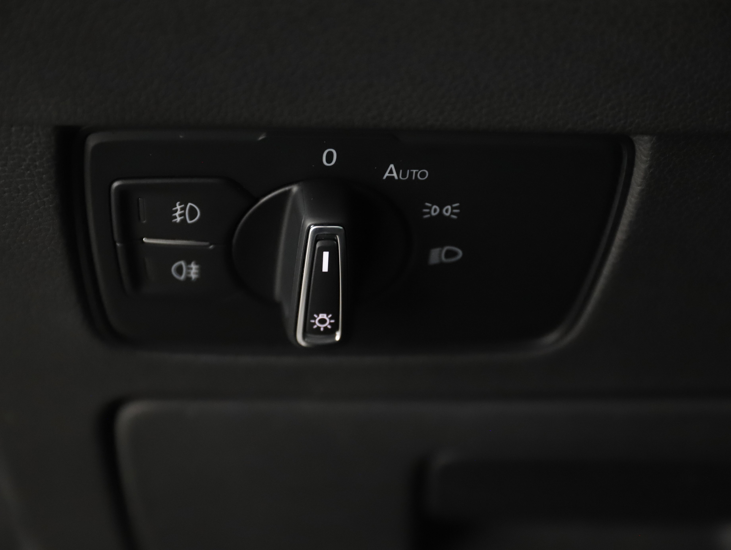 VW Passat Variant 2.0 TDI 4Motion BMT  Alltrack | Bild 7 von 25