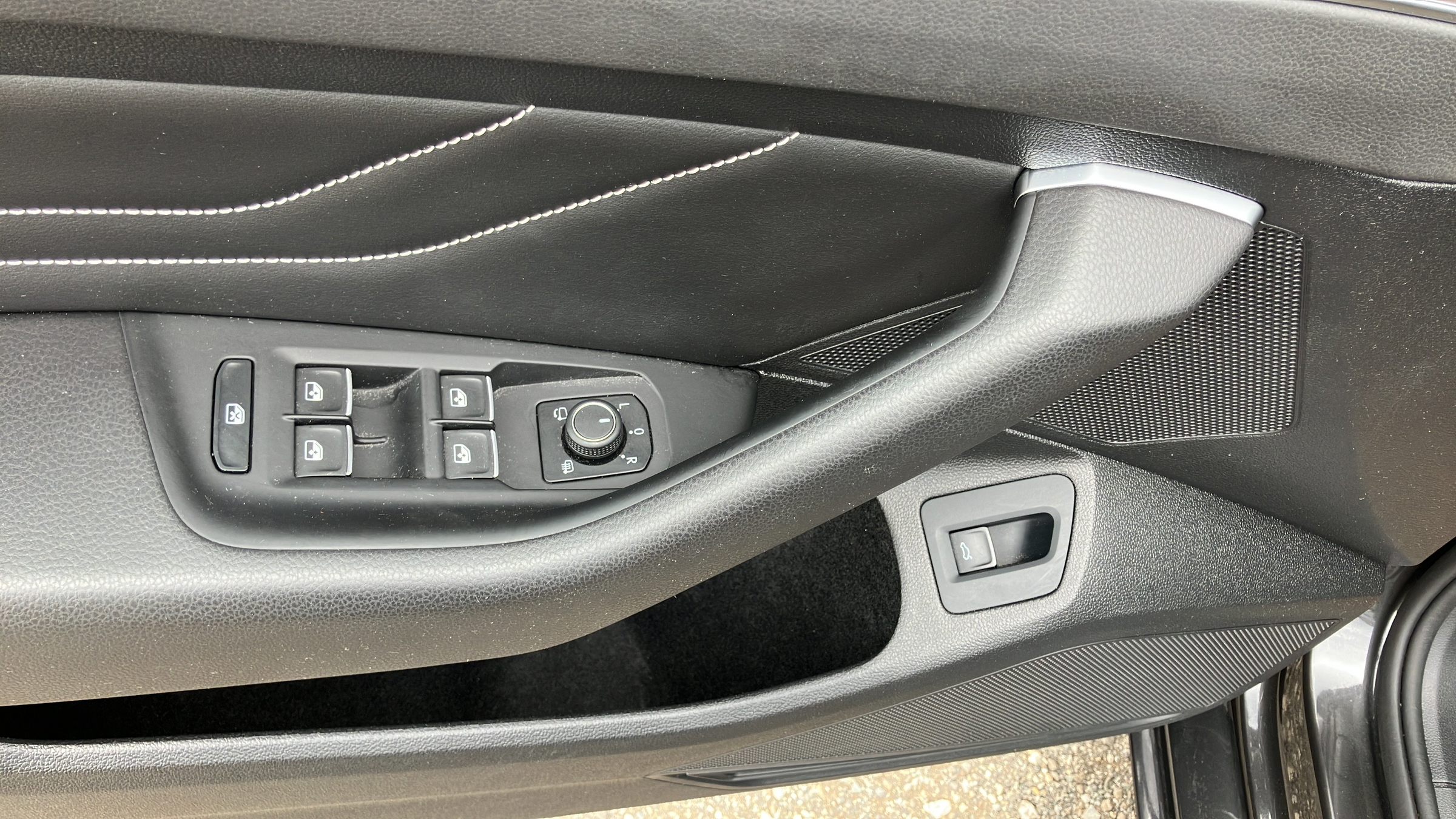 VW Passat Variant 2.0 TDI | Bild 9 von 26