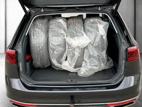 VW Passat Variant 2.0 TDI | Thumbnail 24 von 26