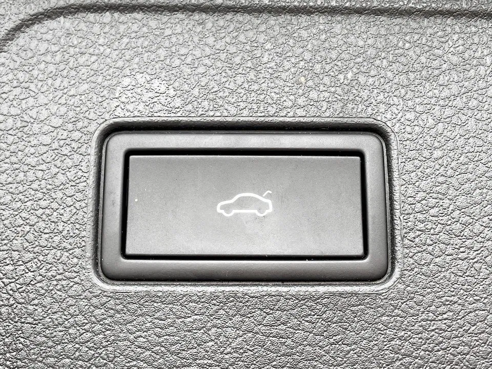 VW Passat Variant 2.0 TDI | Bild 25 von 26