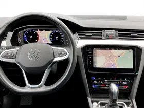 VW Passat Variant 2.0 TDI | Thumbnail 13 von 26