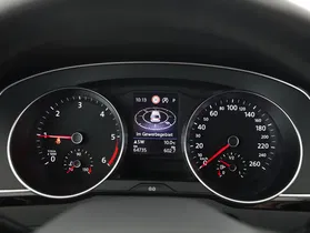 VW Passat Variant 2.0 TDI 4Motion BMT Alltrack | Thumbnail 16 von 30