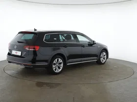 VW Passat Variant 2.0 TDI 4Motion BMT Alltrack | Thumbnail 6 von 30