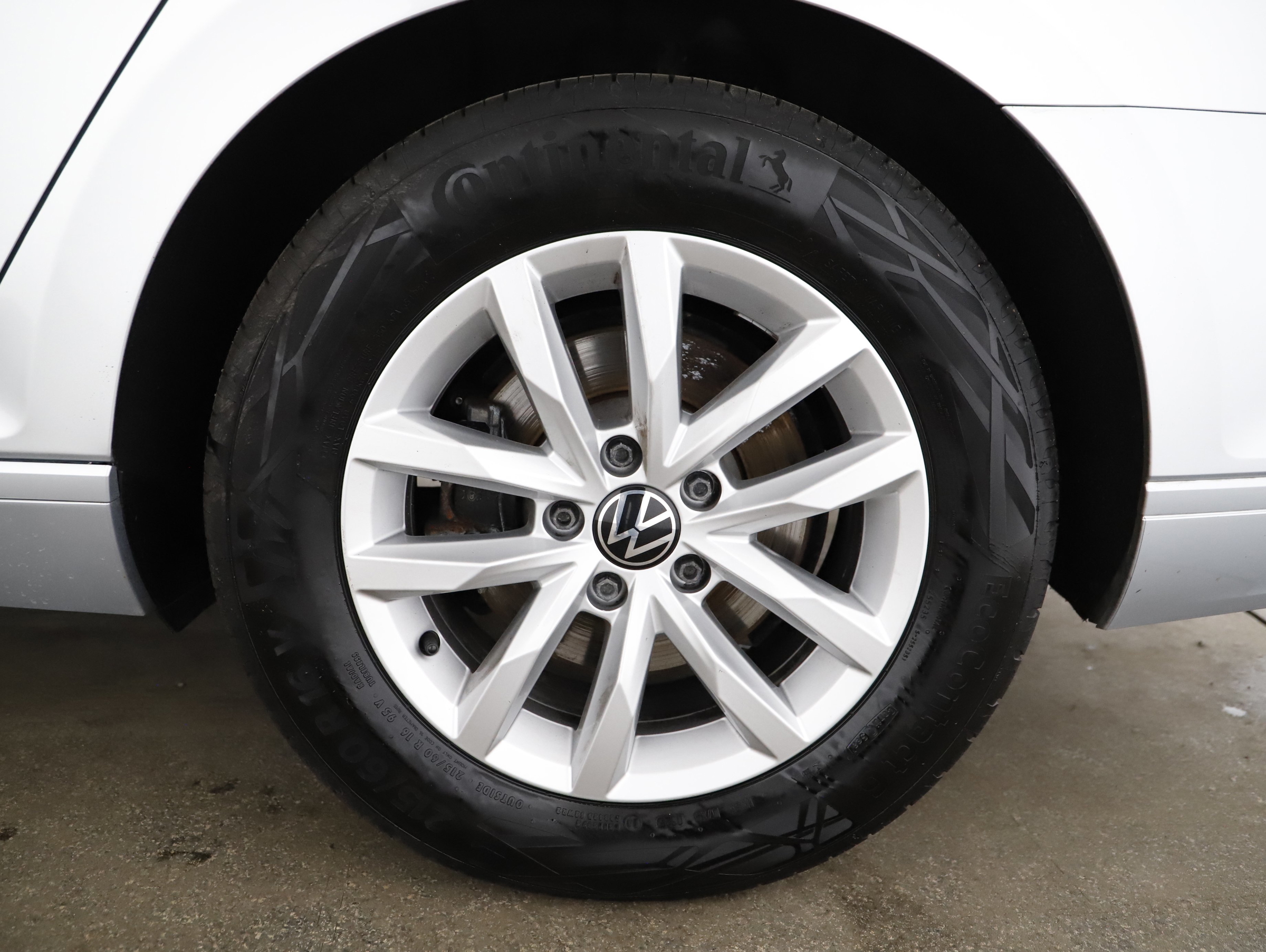 VW Passat Var. 2.0 TDI Bus. DSG | Bild 24 von 25