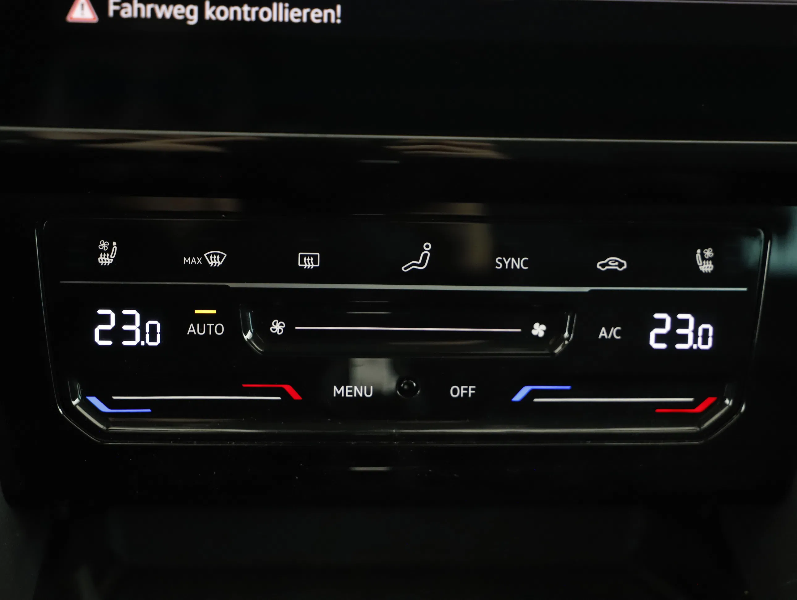 VW Passat Variant 2.0 TDI BMT Elegance | Bild 10 von 21