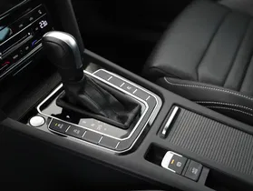 VW Passat Variant 2.0 TDI BMT Elegance | Thumbnail 5 von 21