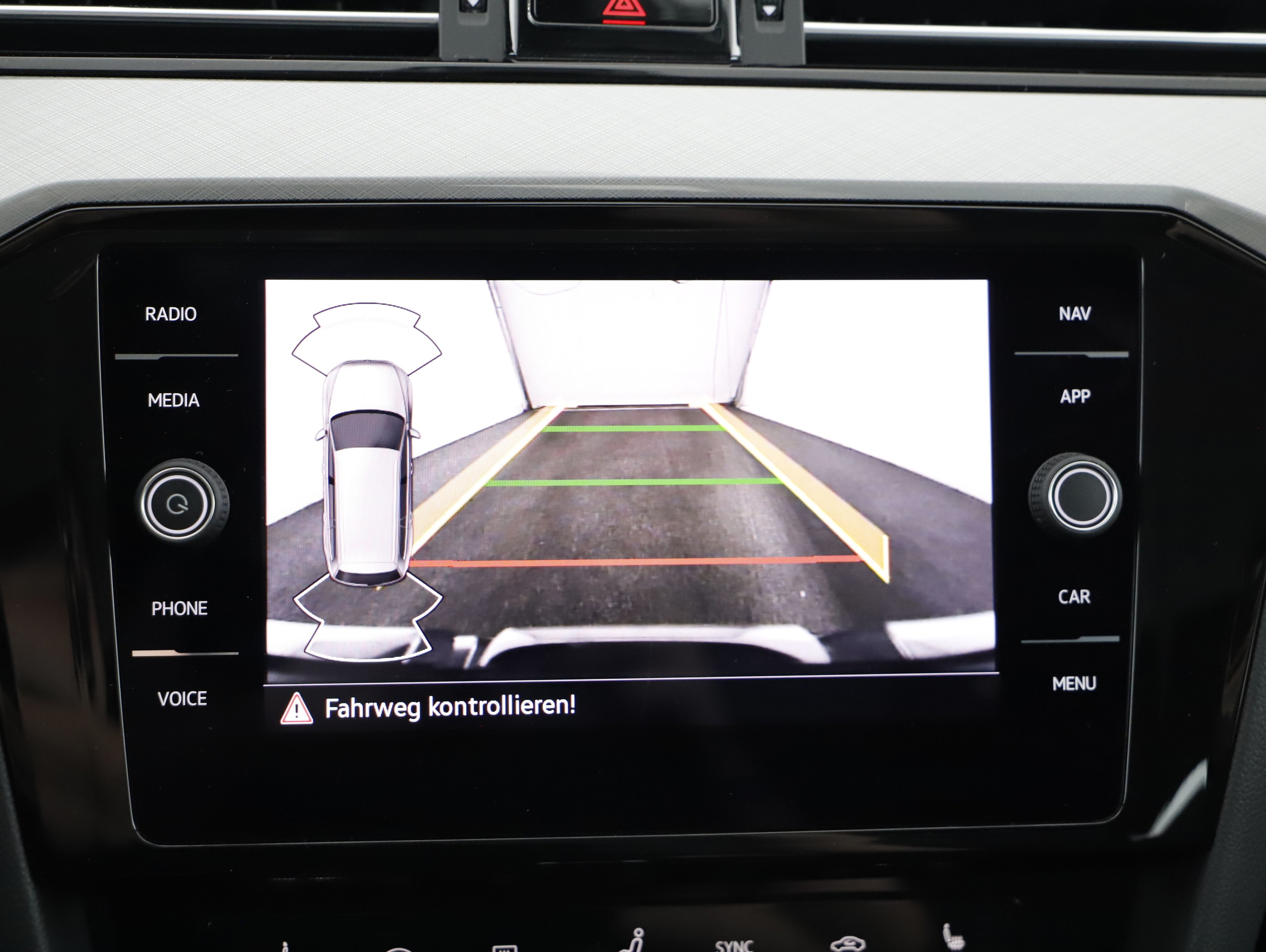 VW Passat Variant 1.4 TSI GTE | Bild 15 von 22