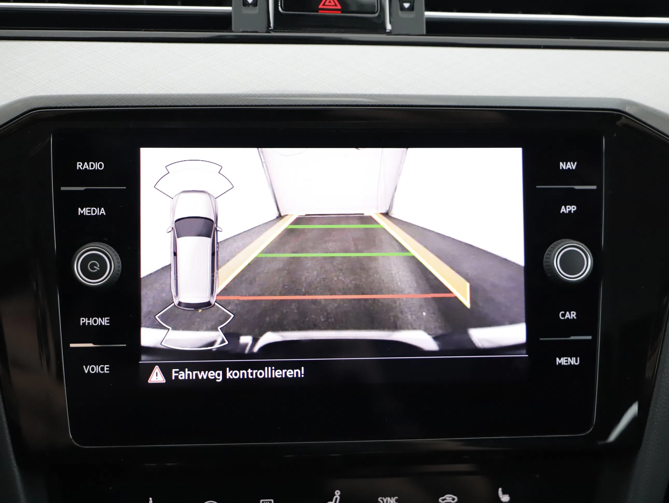 VW Passat Variant 1.4 TSI GTE | Bild 15 von 22