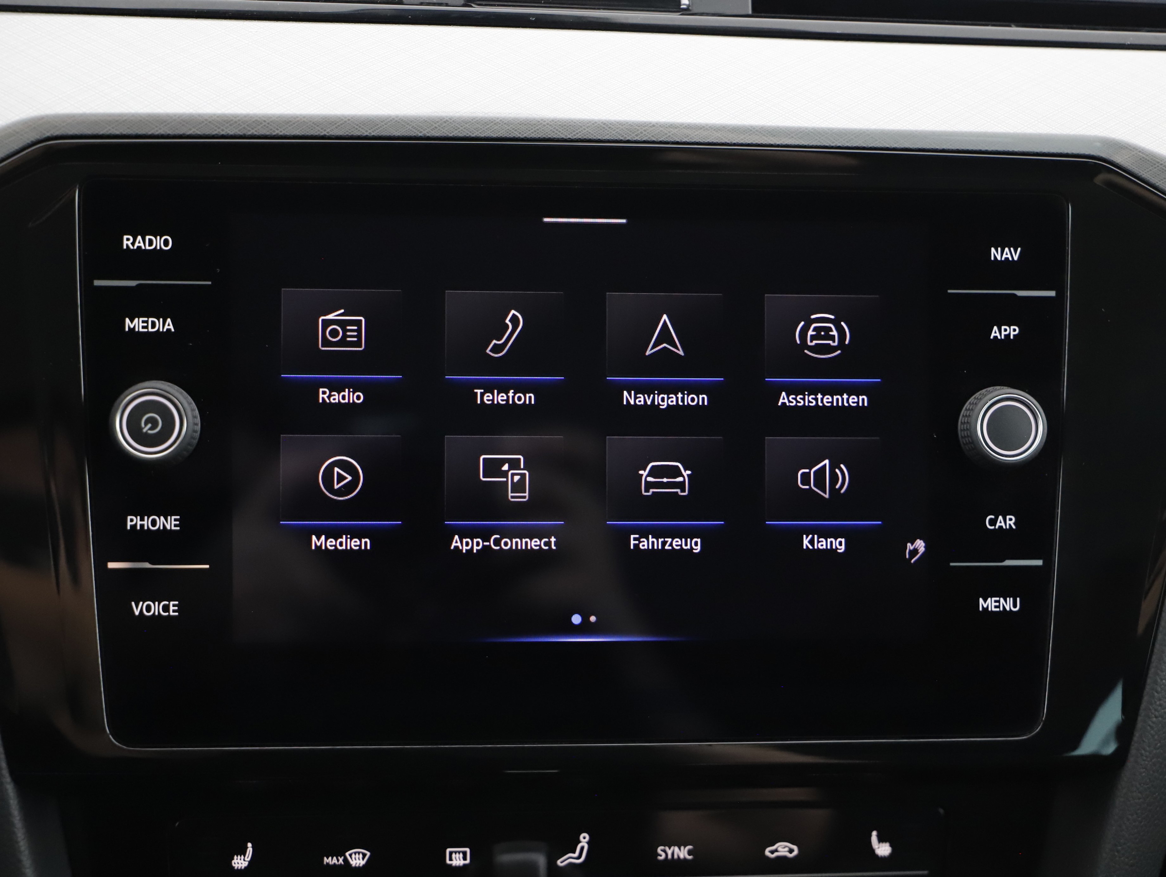 VW Passat Variant Business TDI DSG | Bild 13 von 23