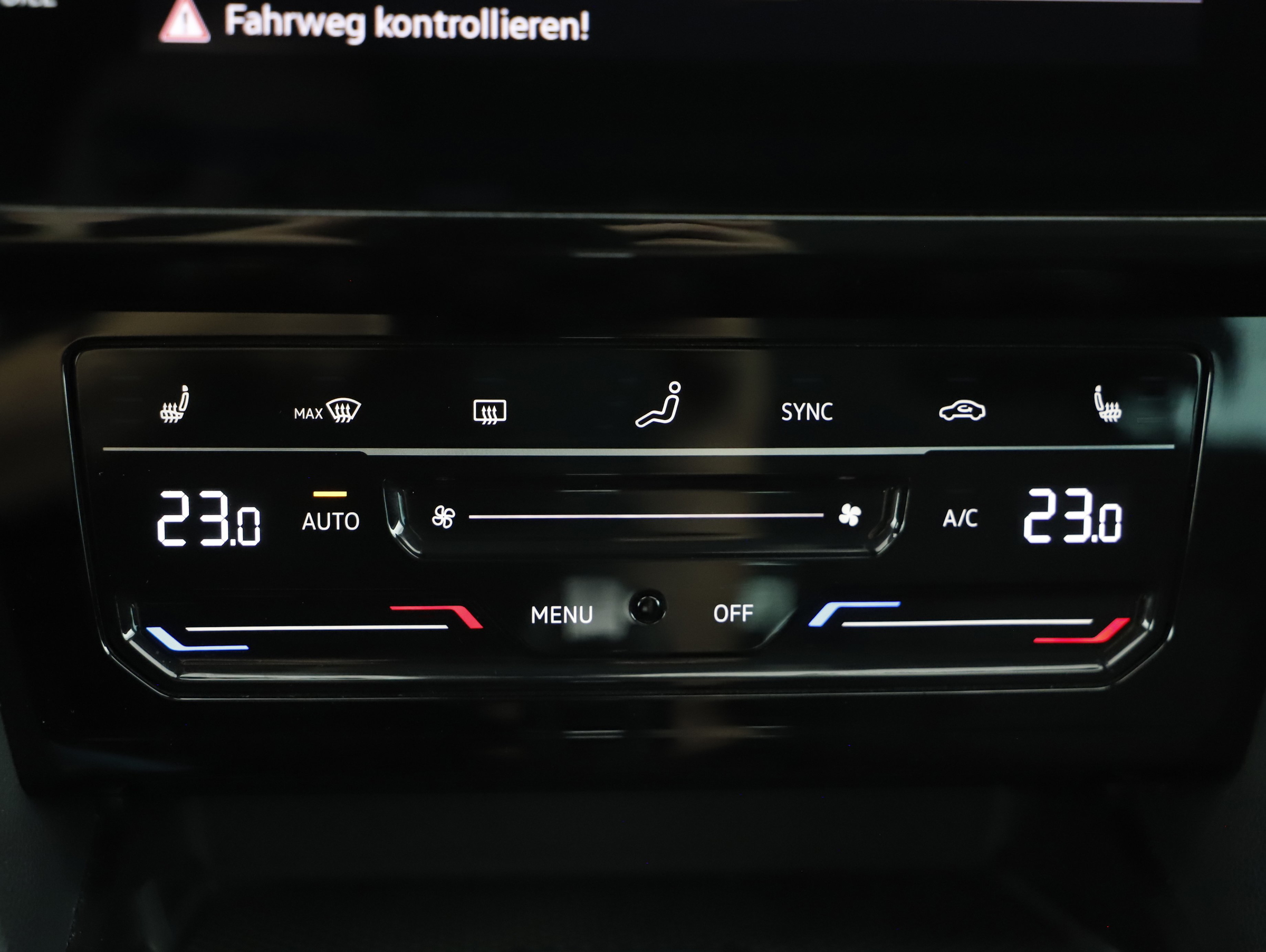 VW Passat Variant Business TDI DSG | Bild 16 von 23