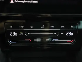 VW Passat Variant Business TDI DSG | Thumbnail 16 von 23