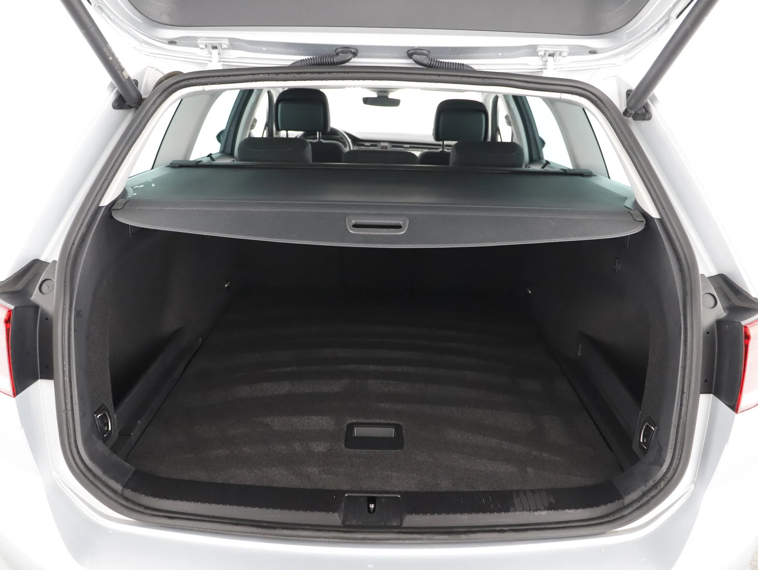 VW Passat Variant Business TDI DSG | Bild 19 von 23