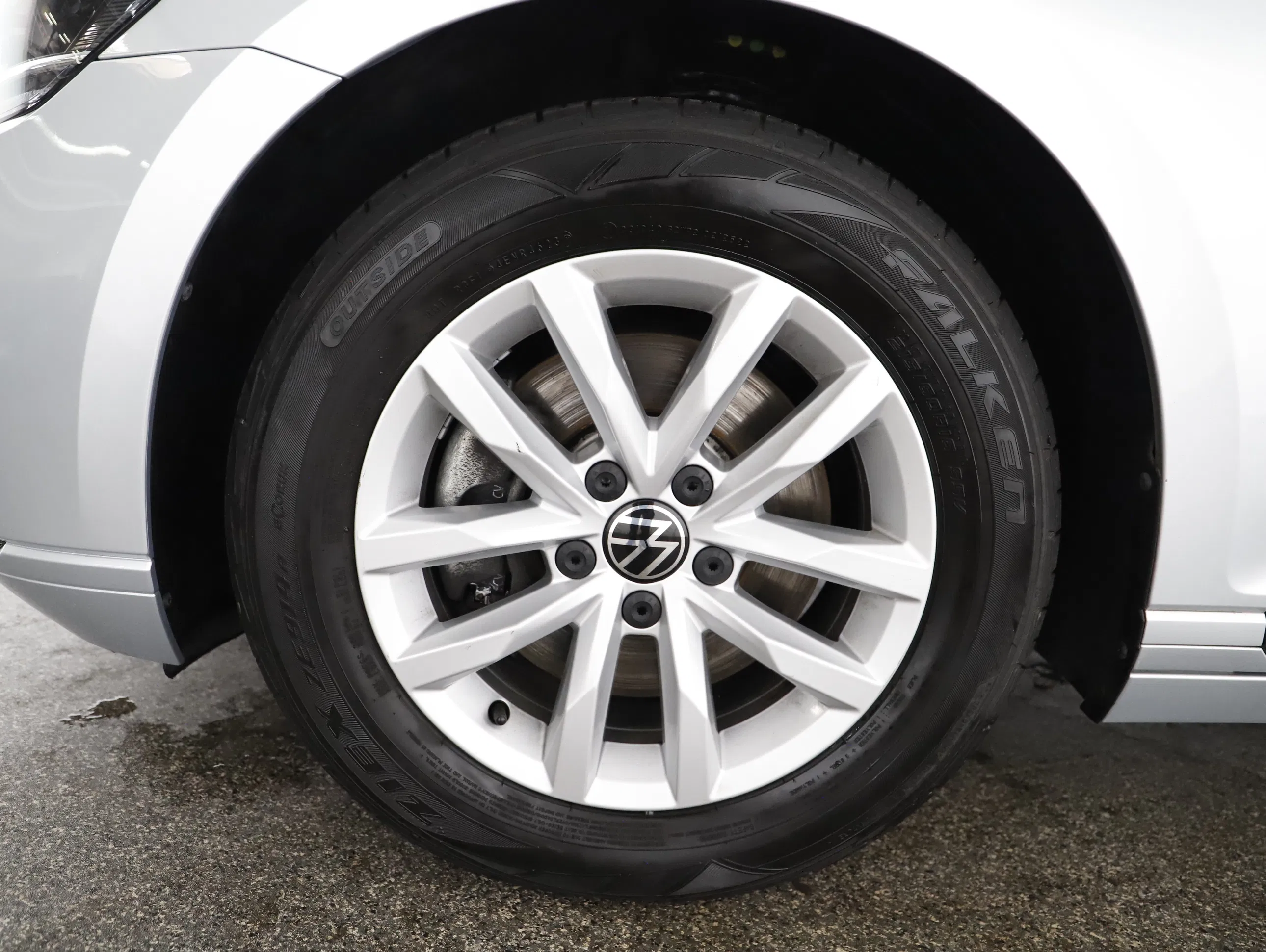 VW Passat Variant Business TDI DSG | Bild 4 von 23