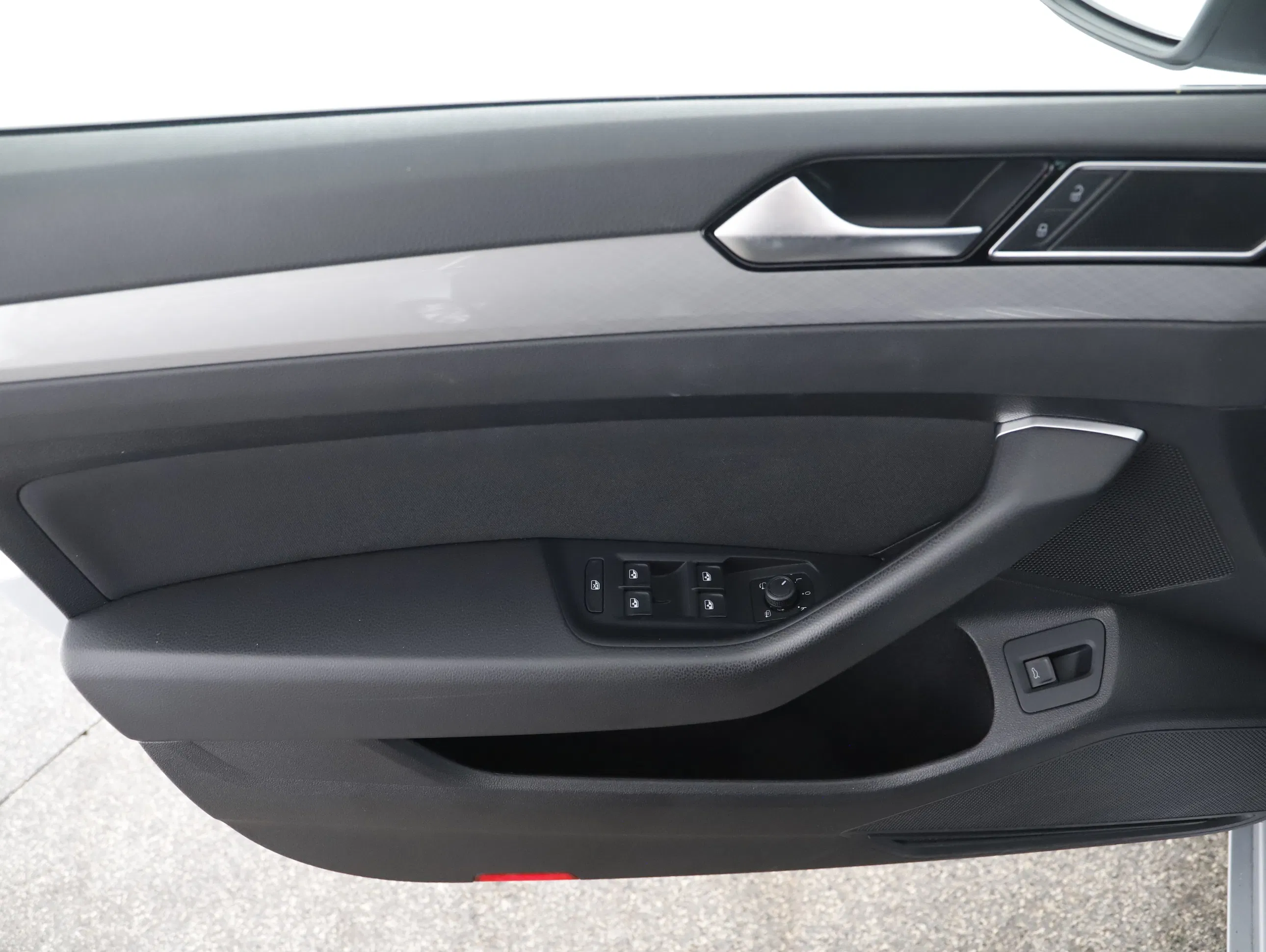 VW Passat Variant Business TDI DSG | Bild 5 von 23