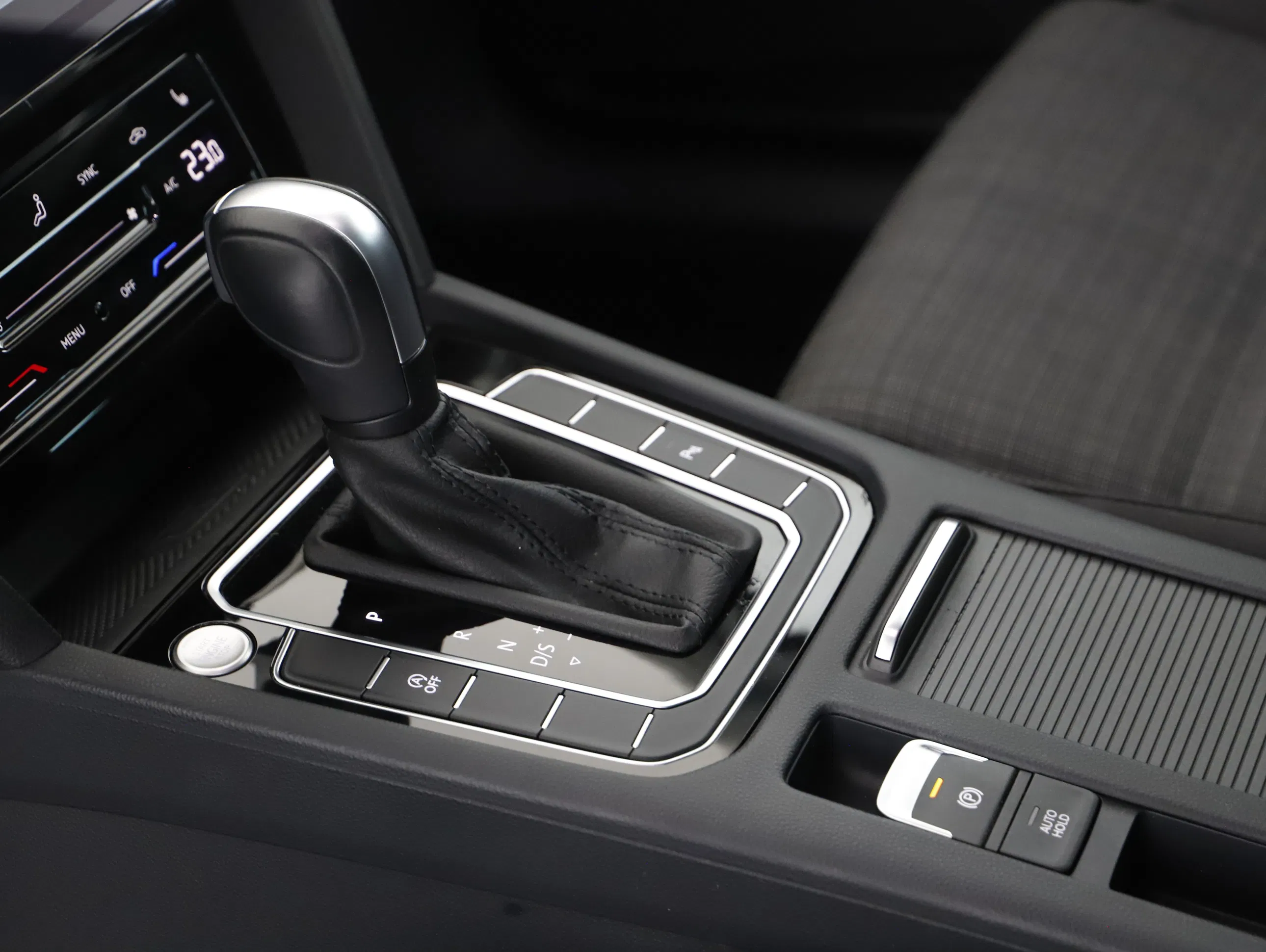 VW Passat Variant 2.0 TDI BMT Business | Bild 5 von 21