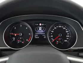 VW Passat Variant 2.0 TDI BMT Business | Thumbnail 6 von 21