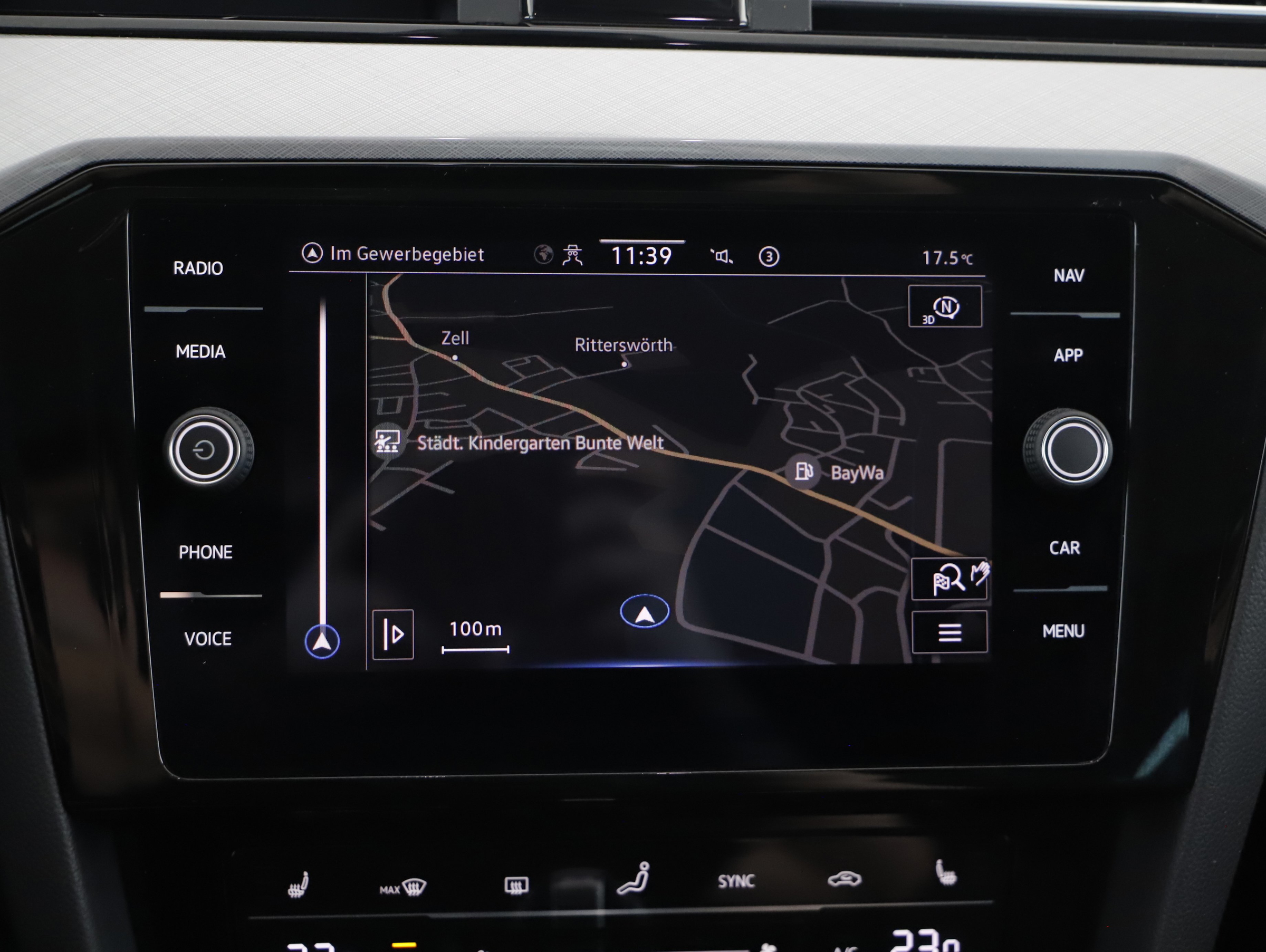 VW Passat Variant 2.0 TDI BMT Business | Bild 8 von 21