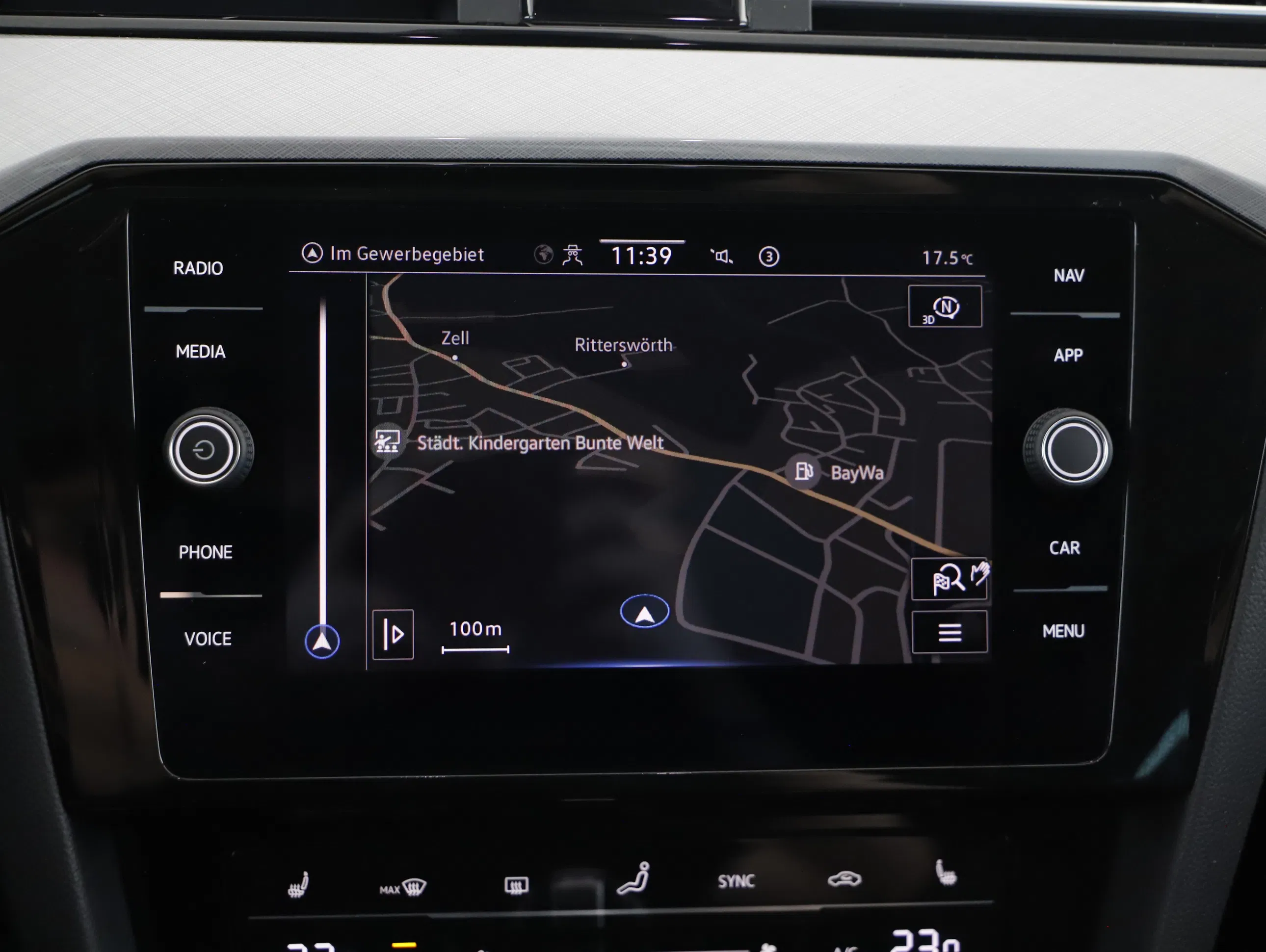 VW Passat Variant 2.0 TDI BMT Business | Bild 8 von 21