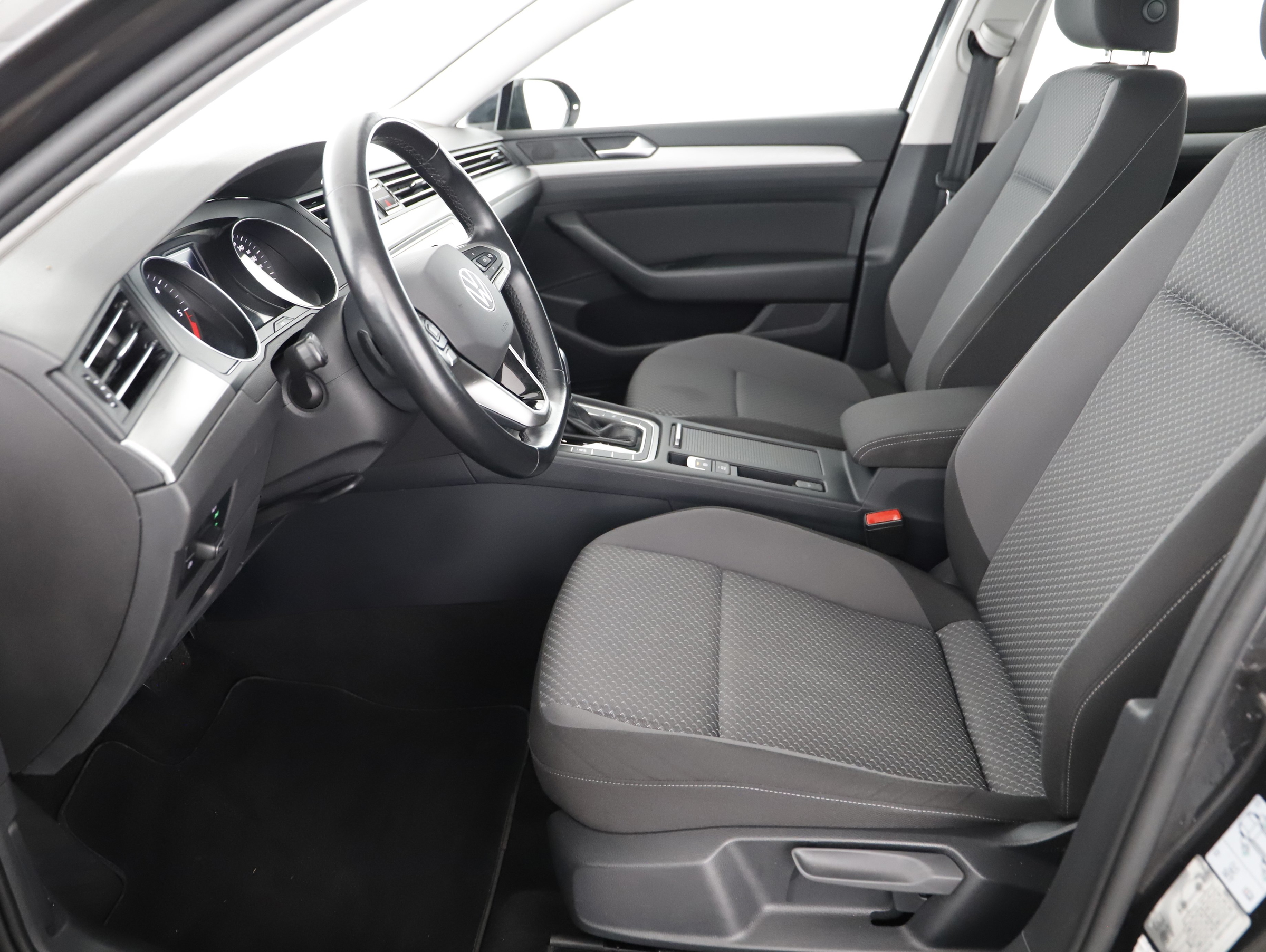 VW Passat Variant 2.0 TDI BMT | Bild 7 von 21