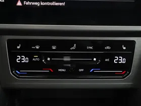 VW Passat Variant 2.0 TDI BMT | Thumbnail 13 von 21