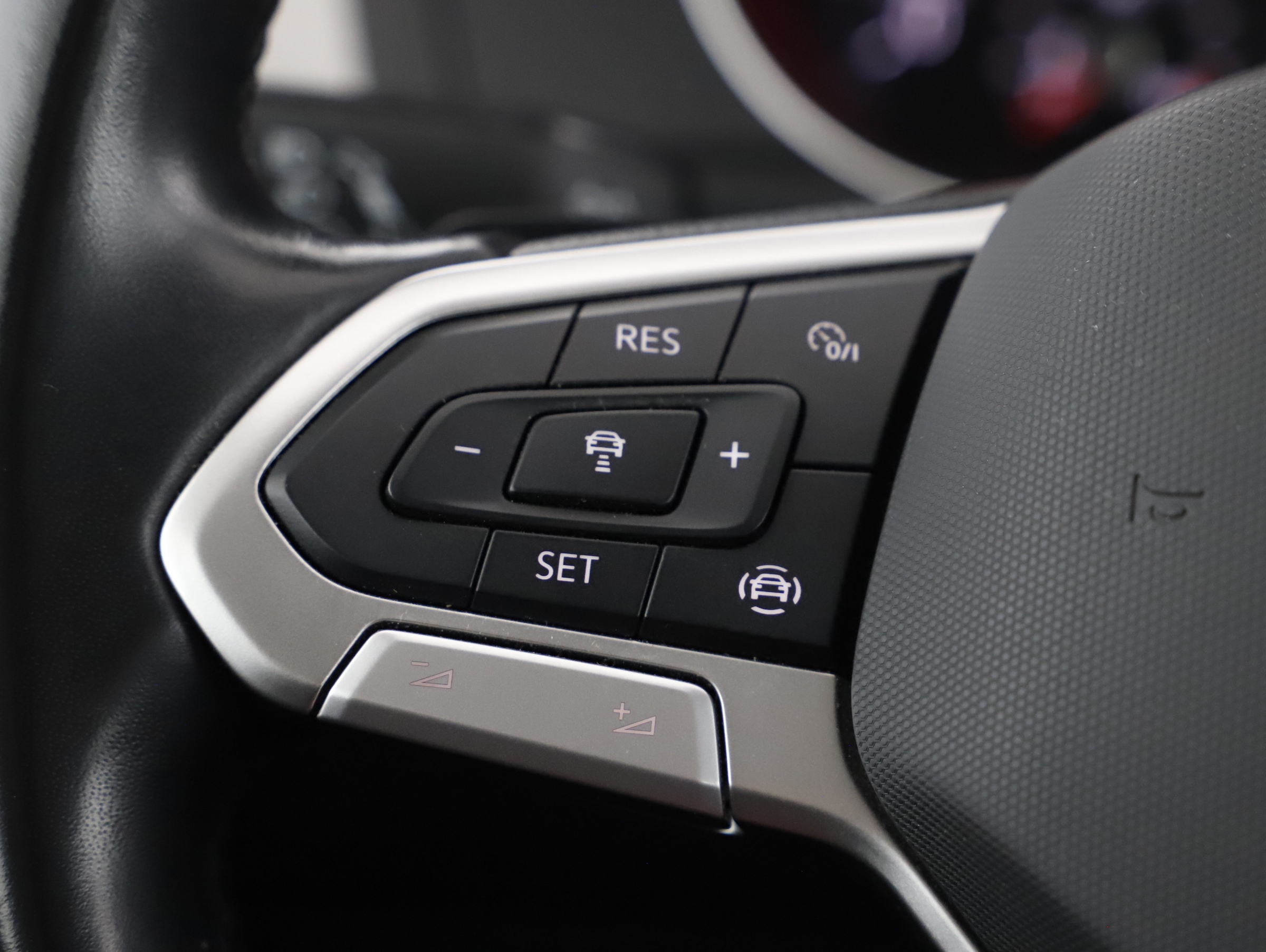 VW Passat Variant 2.0 TDI BMT | Bild 10 von 21