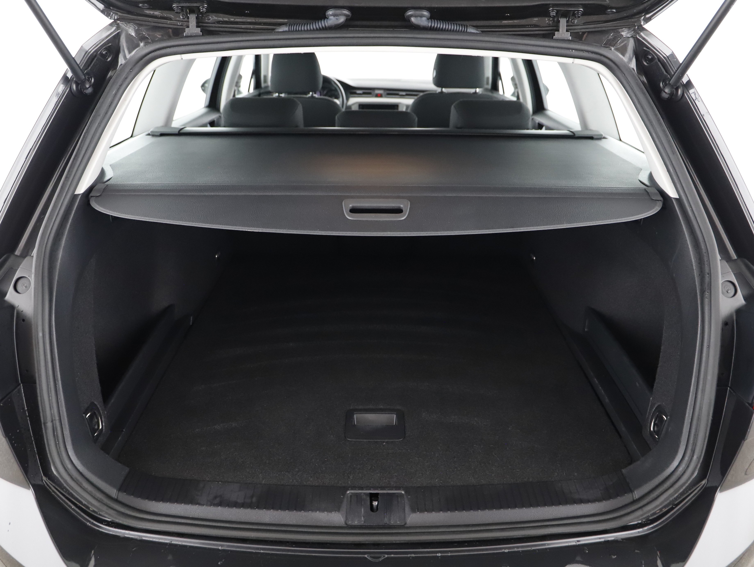 VW Passat Variant 2.0 TDI BMT | Bild 19 von 21