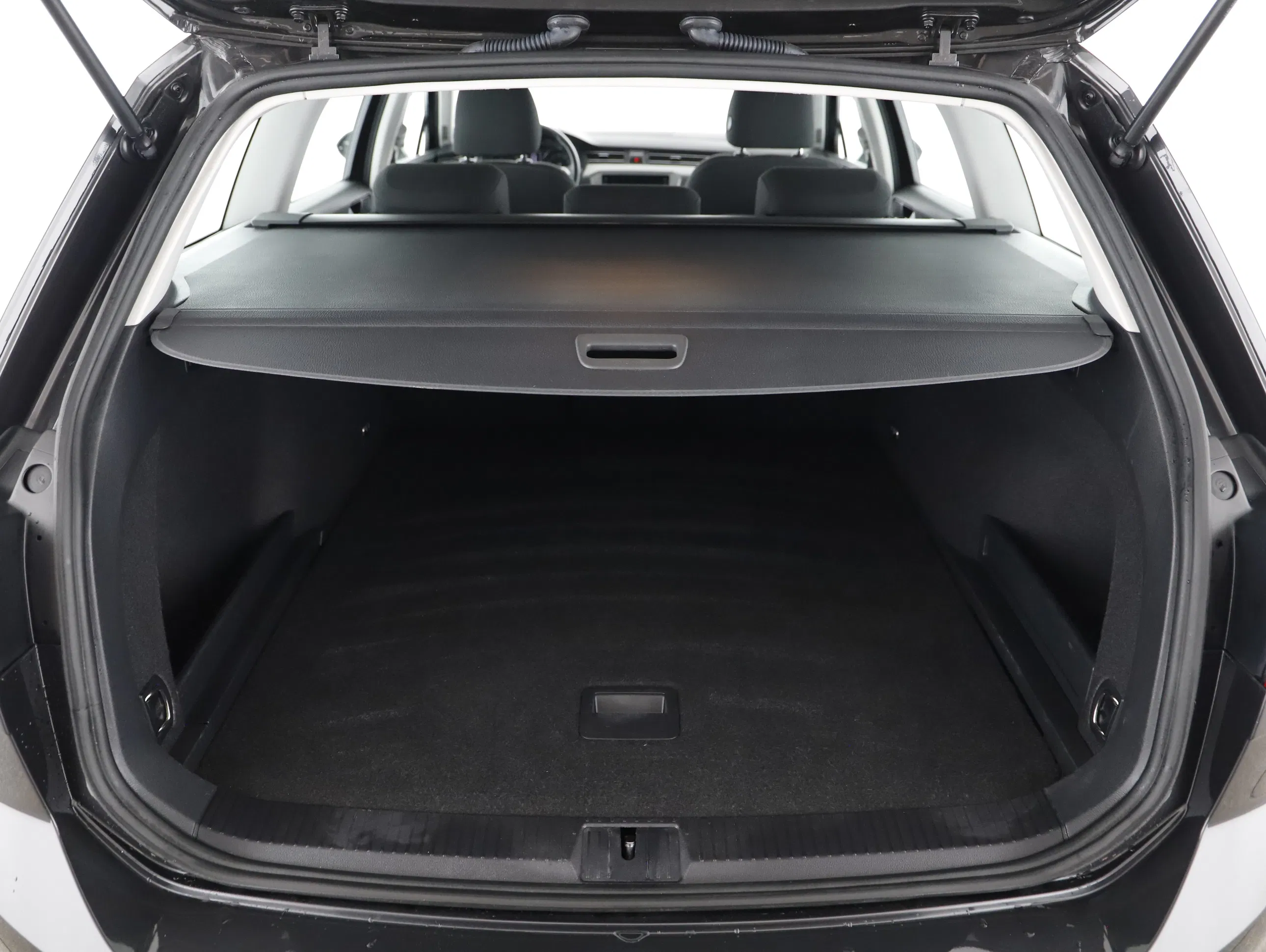 VW Passat Variant 2.0 TDI BMT | Bild 19 von 21