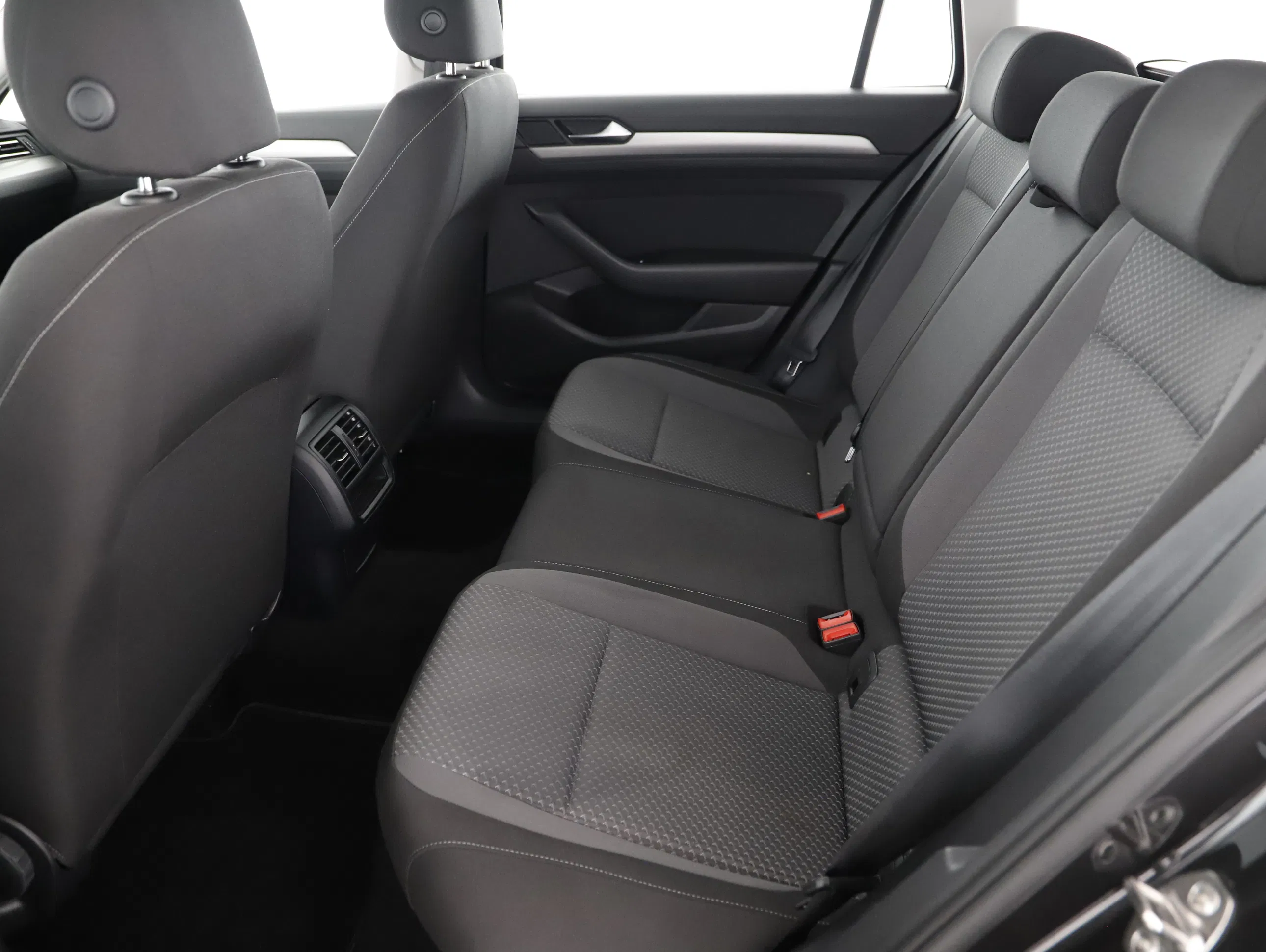 VW Passat Variant 2.0 TDI BMT | Bild 18 von 21