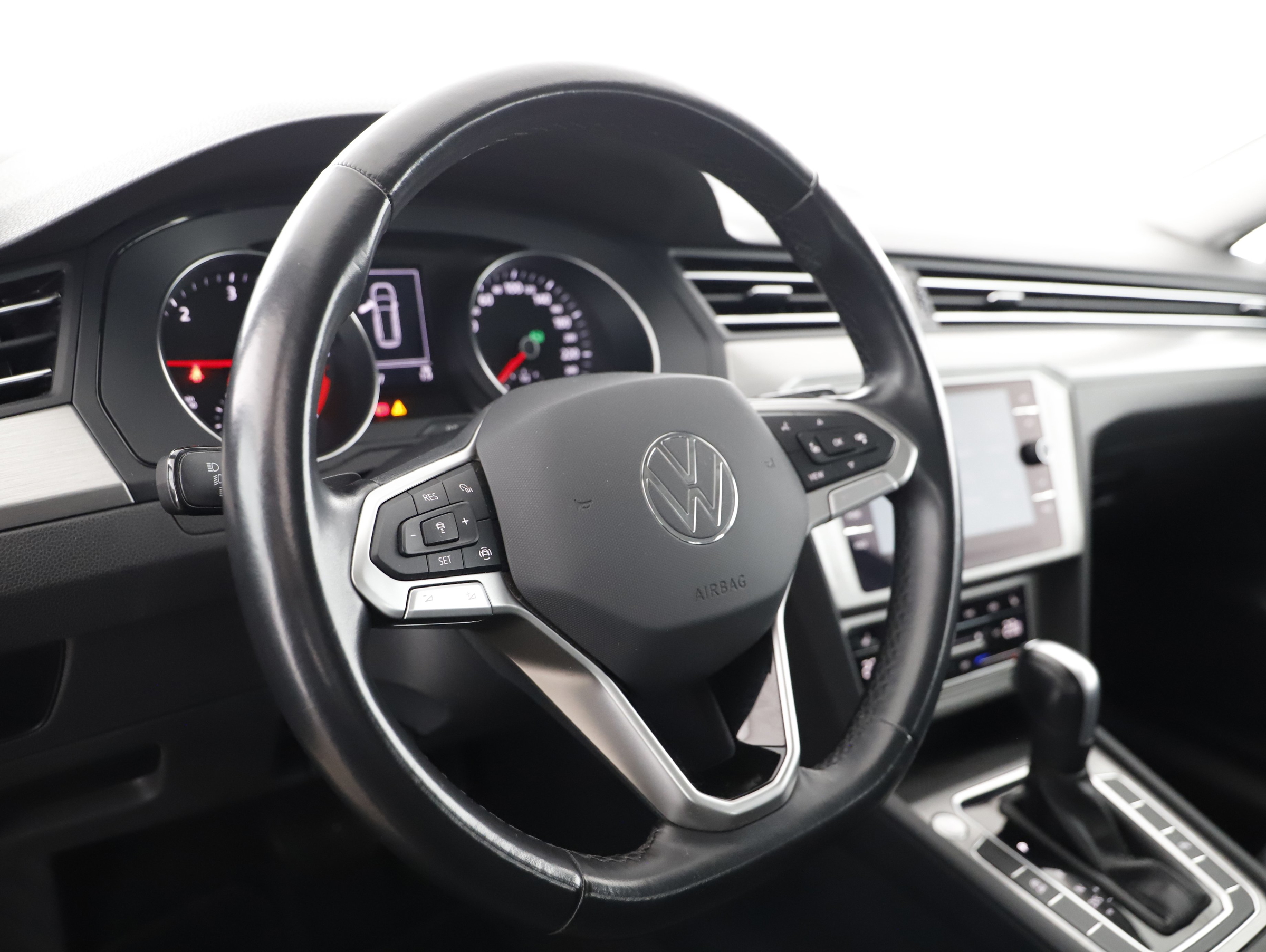 VW Passat Variant 2.0 TDI BMT | Bild 8 von 21