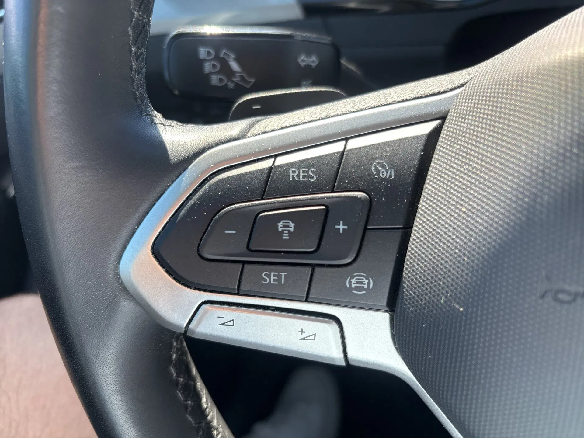 VW Passat Variant 2.0 TDI BMT Business | Bild 13 von 20