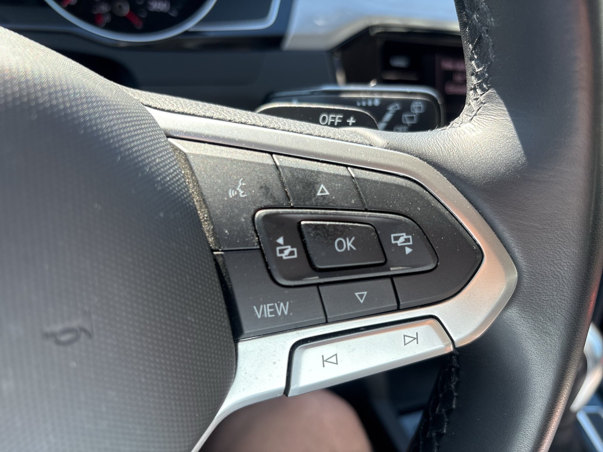 VW Passat Variant 2.0 TDI BMT Business | Bild 14 von 20