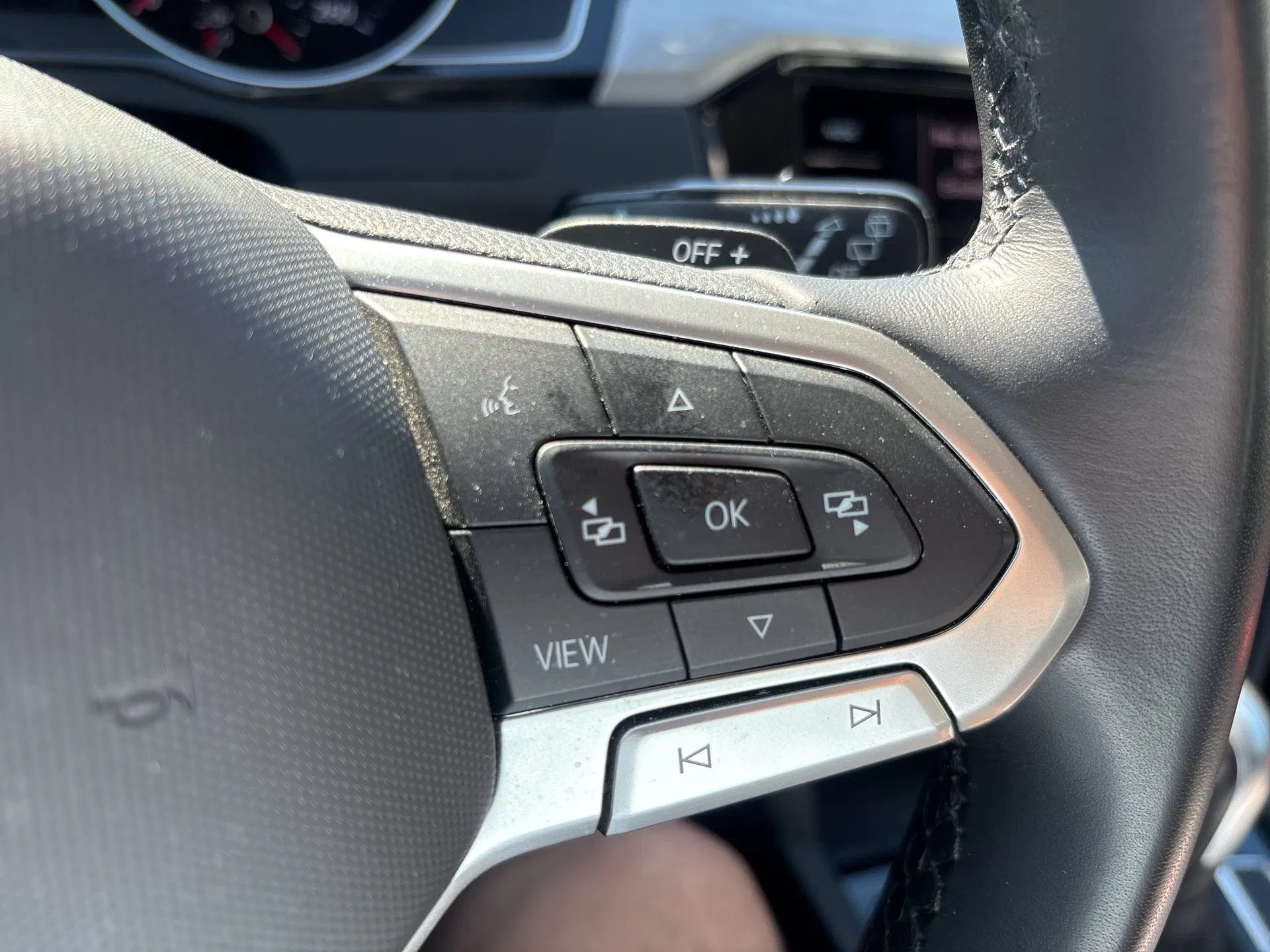 VW Passat Variant 2.0 TDI BMT Business | Bild 14 von 20