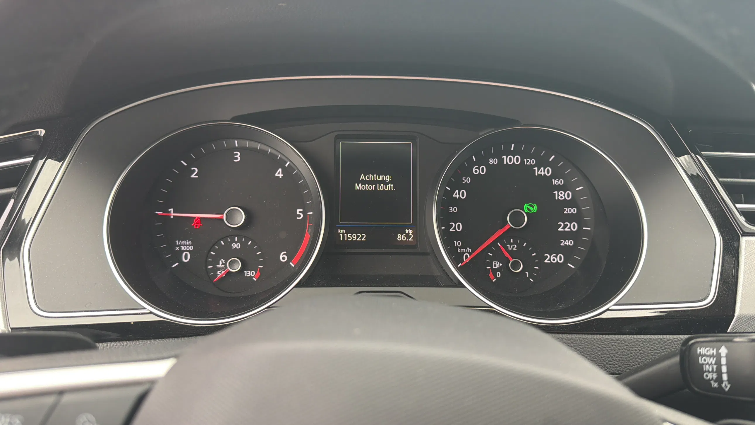 VW Passat Variant 2.0 TDI 4Motion BMT Business | Bild 11 von 20