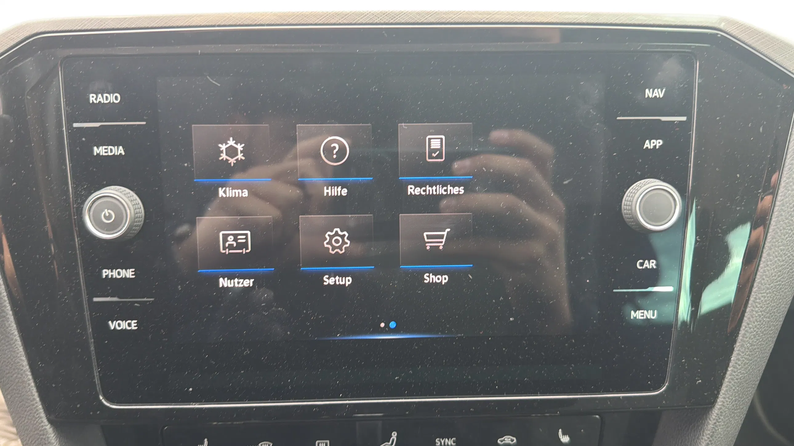 VW Passat Variant 2.0 TDI 4Motion BMT Business | Bild 14 von 20