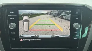 VW Passat Variant 2.0 TDI 4Motion BMT Business | Thumbnail 15 von 20