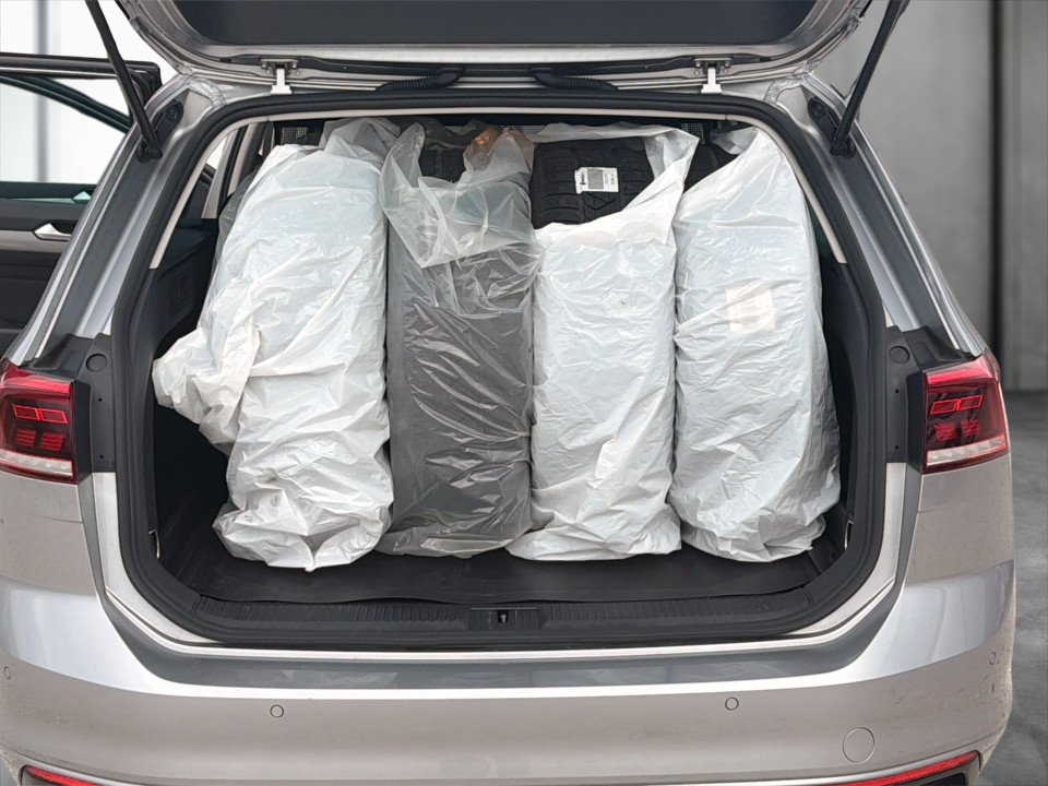 VW Passat Variant 2.0 TDI 4Motion BMT Business | Bild 19 von 20