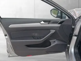 VW Passat Variant 2.0 TDI 4Motion BMT Business | Thumbnail 7 von 20