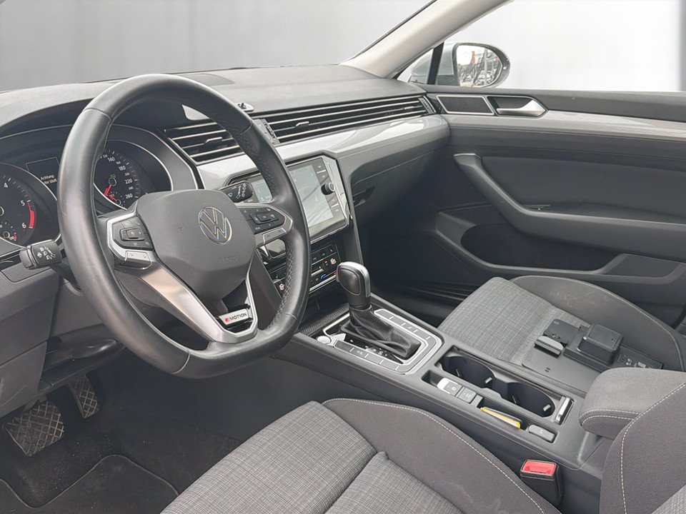 VW Passat Variant 2.0 TDI 4Motion BMT Business | Bild 8 von 20