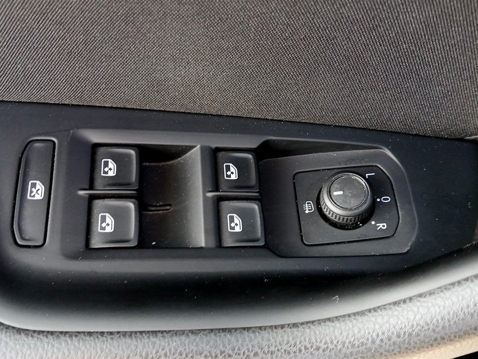 VW Passat 2.0 TDI BMT Business | Bild 7 von 22